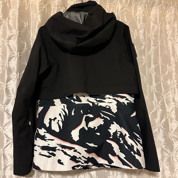 Sweaty Betty Pro Light Recco Ski Jacket Shell Coat Black White - Picture 3 of 15